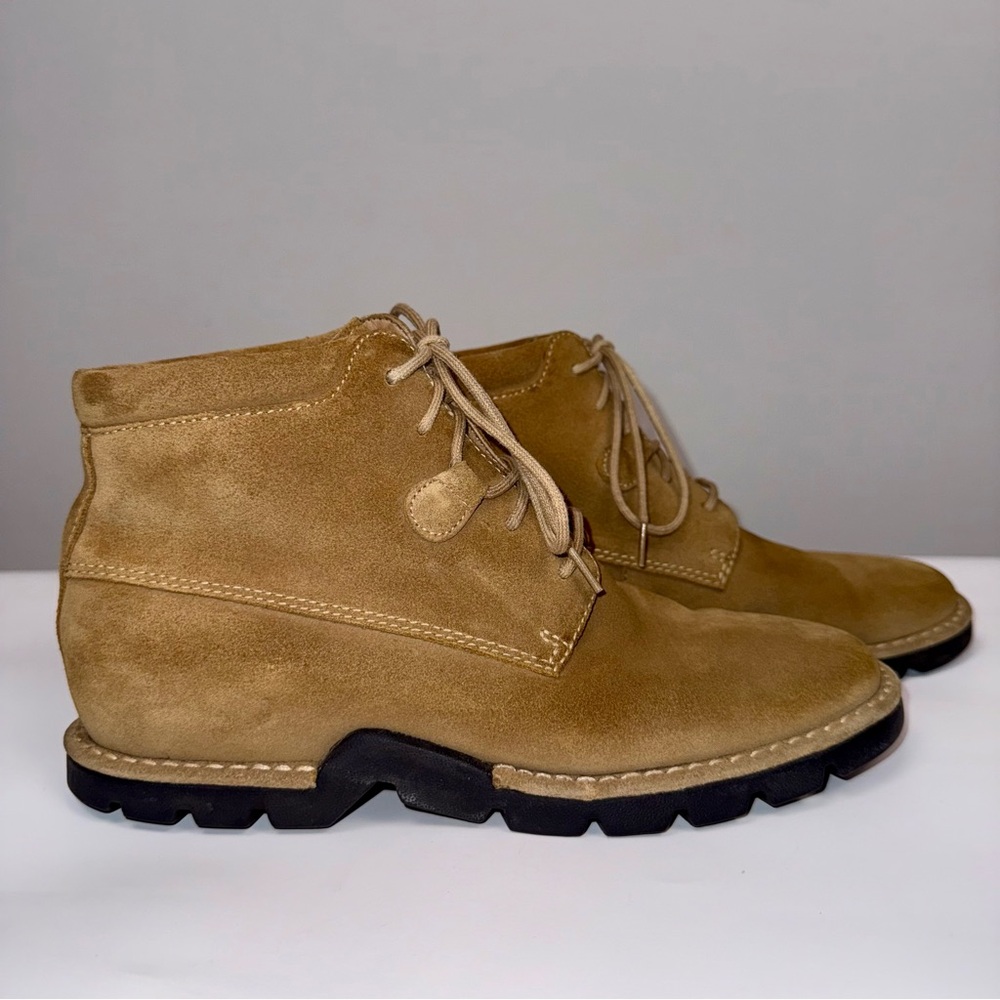 Cole Haan Country Women’s Suede Tan Boots Sz 7.5
